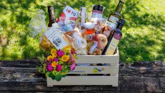 Grosser Thurgauer Geschenkharass mit Spezialitäten Grosser Thurgauer Geschenkharass mit Spezialitäten