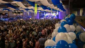 Party-Stimmung am Oktoberfest Bronschhofen
