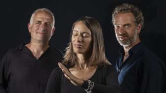 Trio Alexandrovic, Schneebeli und Herren - Through Sound Trio Alexandrovic, Schneebeli und Herren - Through Sound