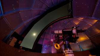 Teleskop in der Sternwarte des Bodensee Planetariums in Kreuzlingen.