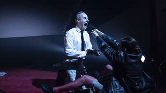 STAHLTIER © Bohumil KOSTOHRYZ