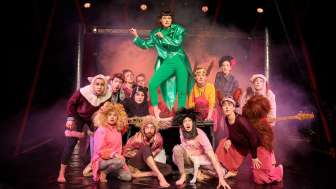 Circolino Pipistrello spielt "Kroko-Deal"