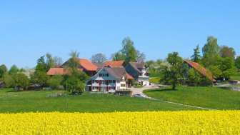 Bed & Breakfast Entetswil