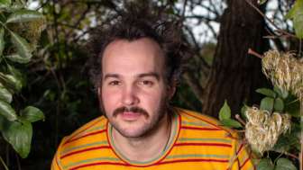 Valerio Moser - Tablett voll glitzernder Snapshots