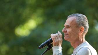 Christian Uetz: Im Verstummen