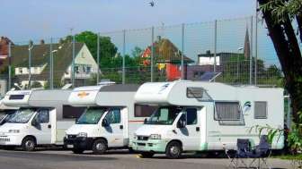 Wohnmobil- und Wohnwagenstellplatz