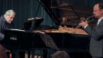 Sommerbühne: Peter Waters. Michael Neff